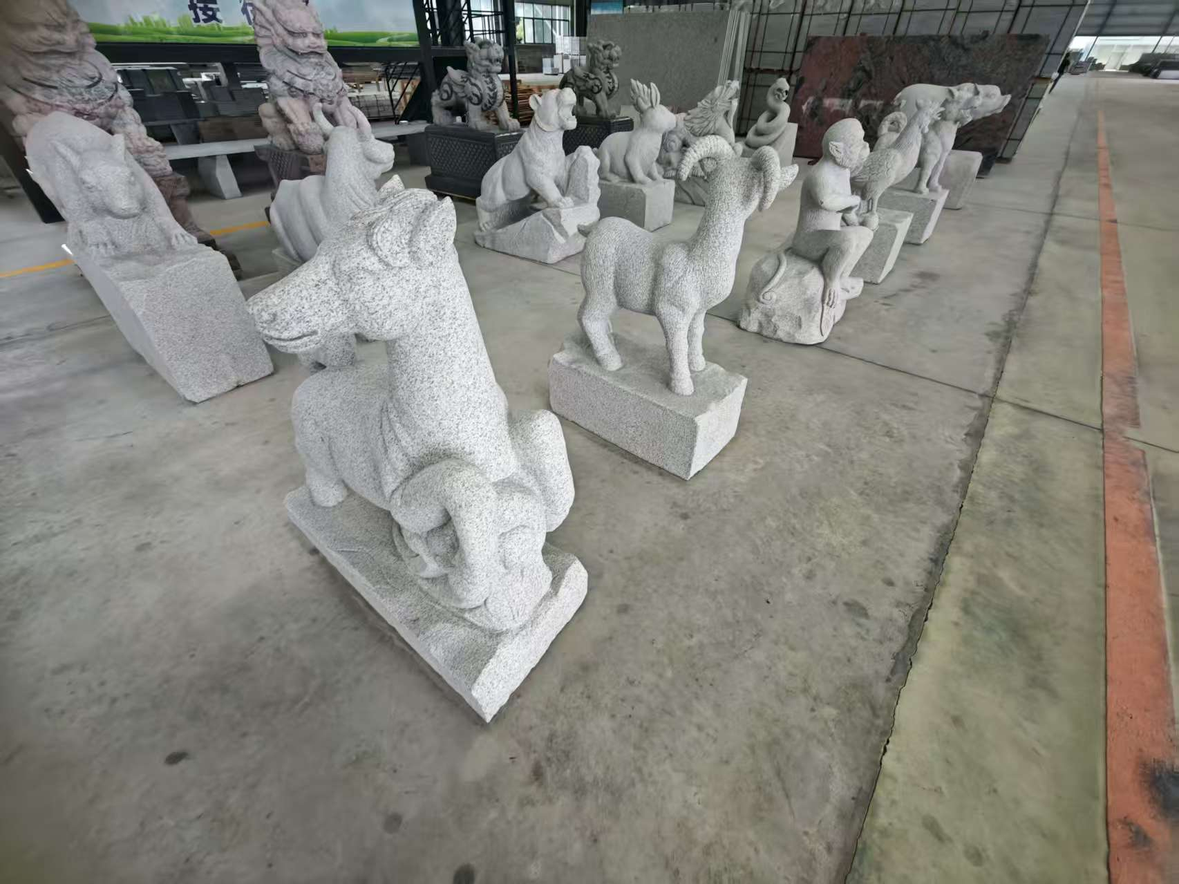 周口芝麻白雕刻 十二生肖 异形雕刻