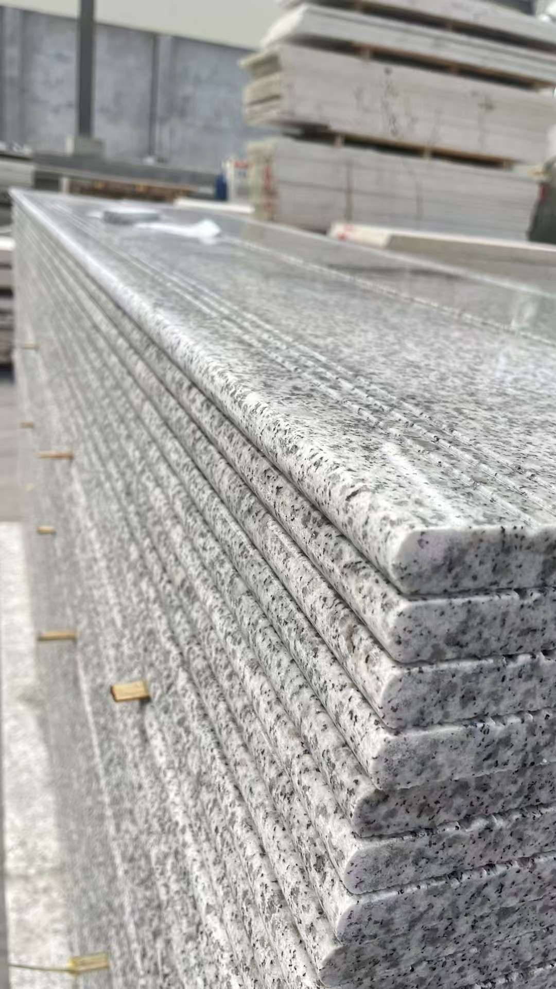 周口芝麻白楼梯踏步 花岗岩楼梯板材