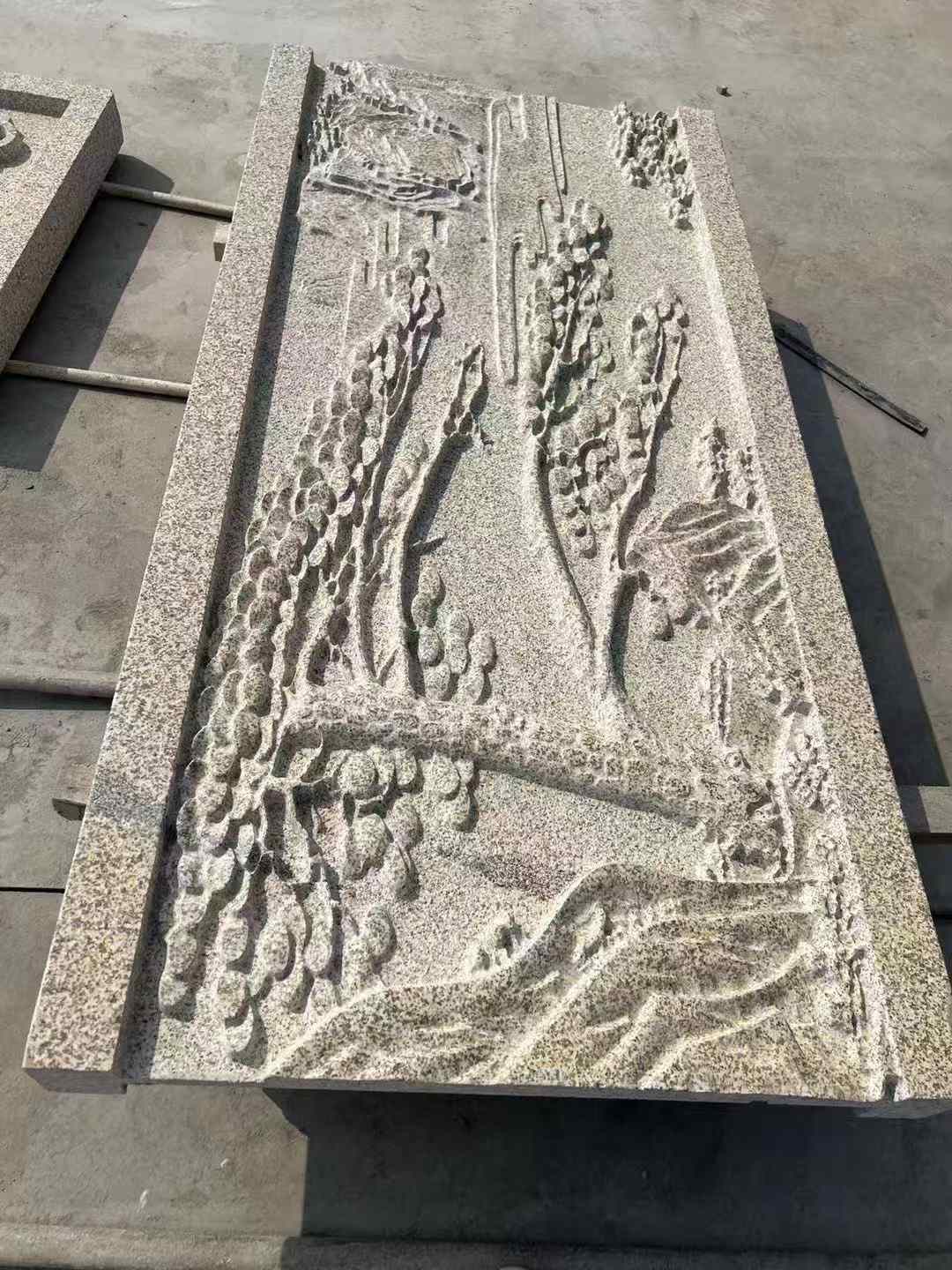 周口黄金麻别墅雕刻版 别墅私人定制