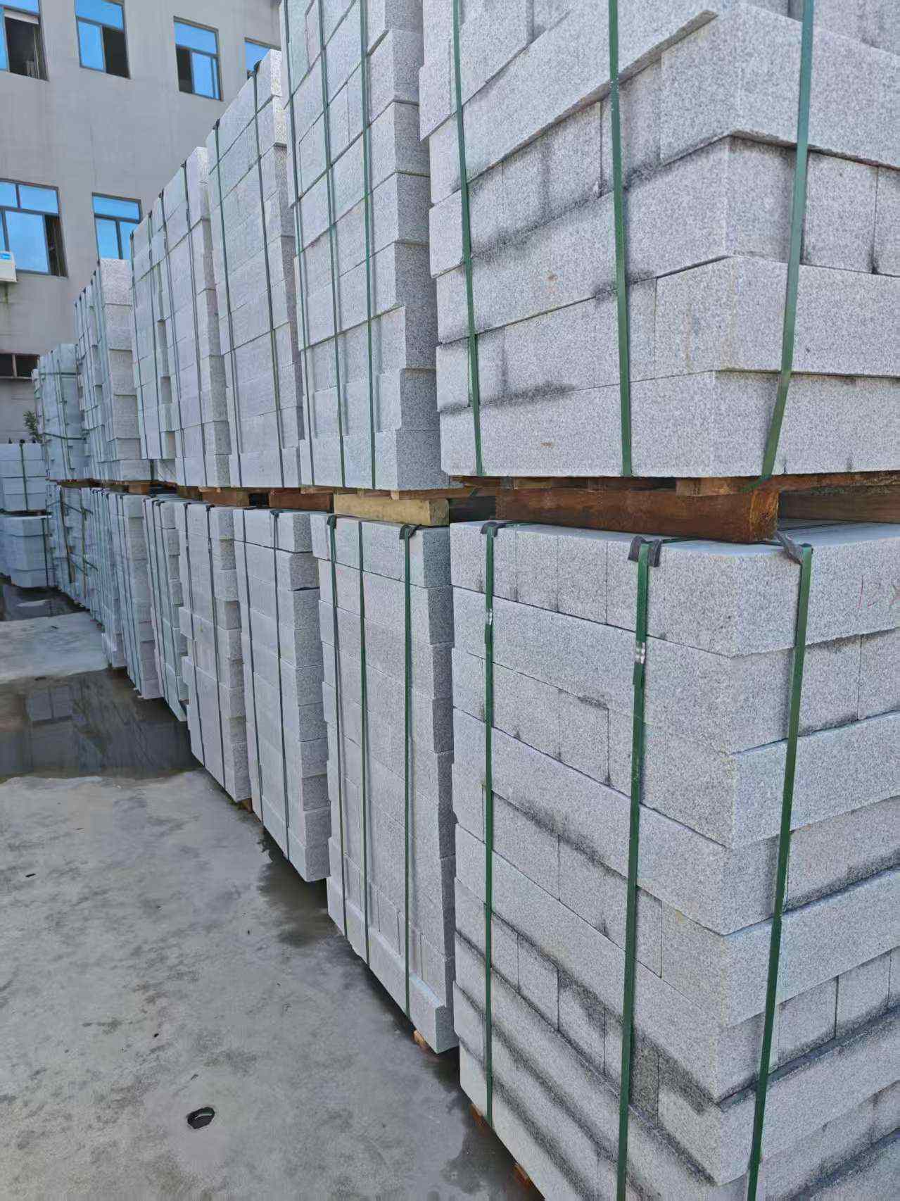 周口芝麻白路牙石，路侧石